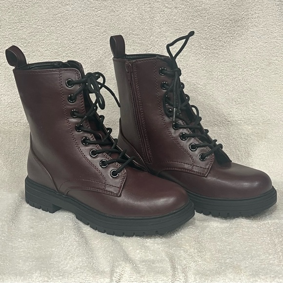 SO Meela Women’s Lace Up Combat Boots, Size 6, NWOT - Picture 2 of 10